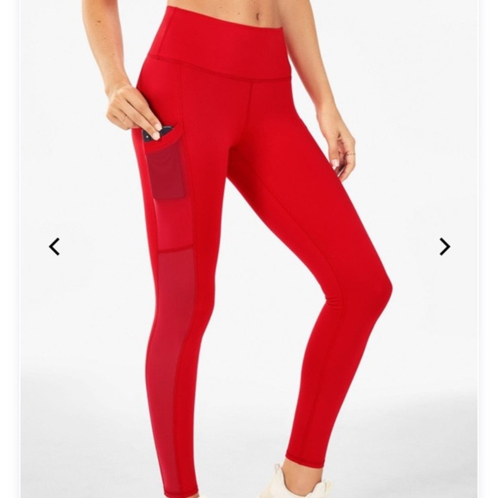 Fabletics On The Go High Waisted Capri